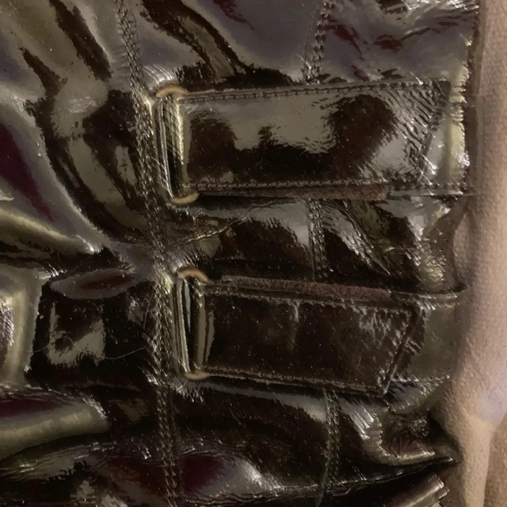 Aquatalia waterproof patent leather boots with faux fur lining